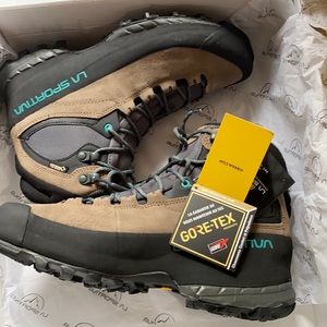 LA Sportiva Hiking Boots